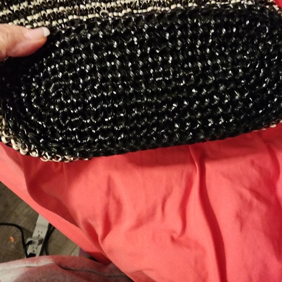 Handbag - Picture 3 of 6